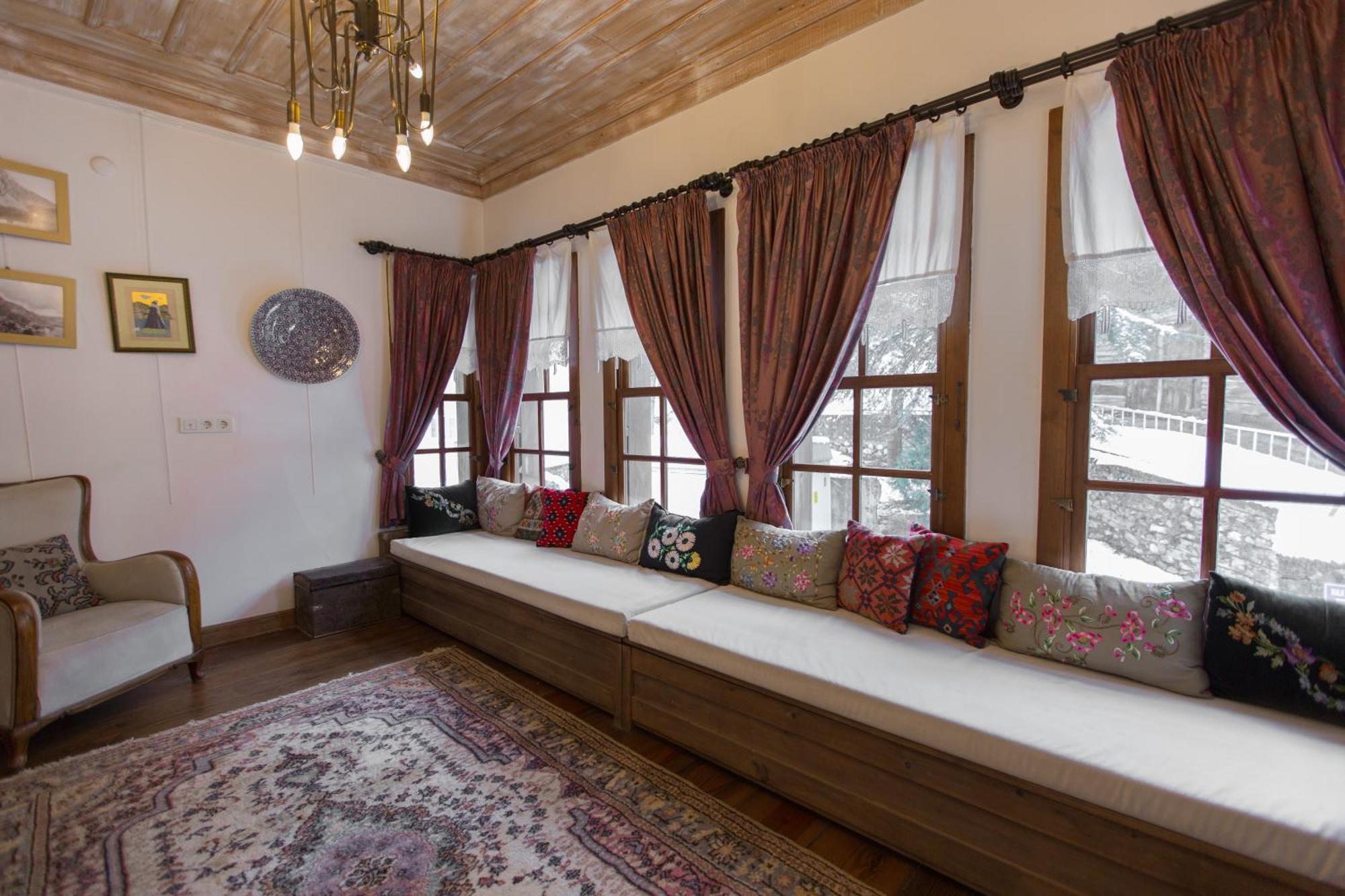 Isparta Historical Mansion Eskiciler Konagi - Cittaslow Egirdir Zewnętrze zdjęcie